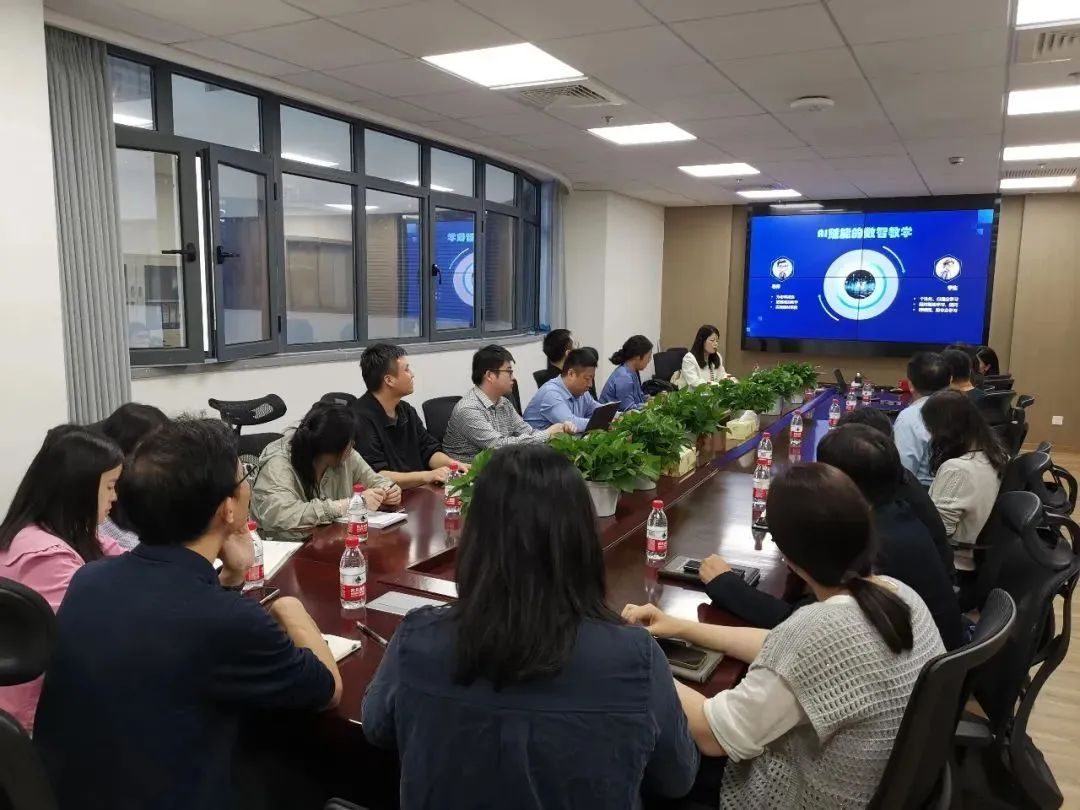 构建“人工智能+语言”微专业，这一高校打造复合型创新人才的新范式