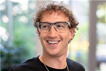 扎克伯格承诺捐款超2000亿美元：在本世纪末治愈所有疾病