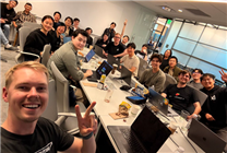 马斯克开始用Grok替代员工了！最惨部门猛裁90%